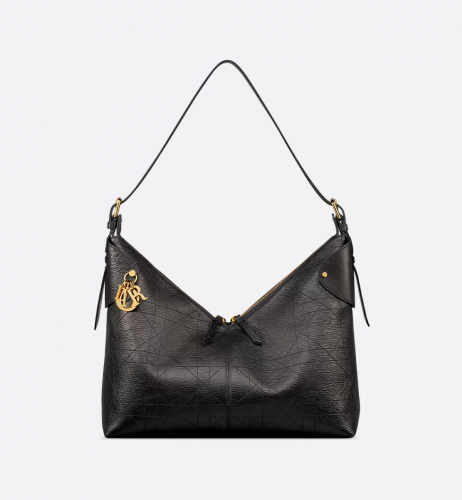 디올 Voyage 라지 백 블랙 플랫 매크로까나쥬 크링클 송아지 가죽 M2847UNUO_M900