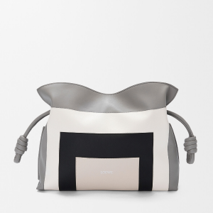 로에베 미디엄 플라멩코 클러치 - 나파 카프스킨 A411FC1XDD-0146